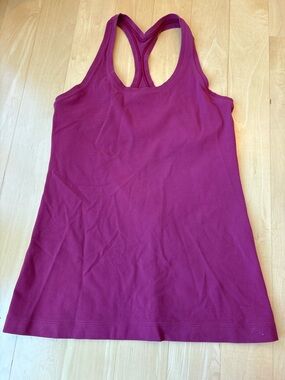 Lululemon Women’s Racerback Tank Top - Berry